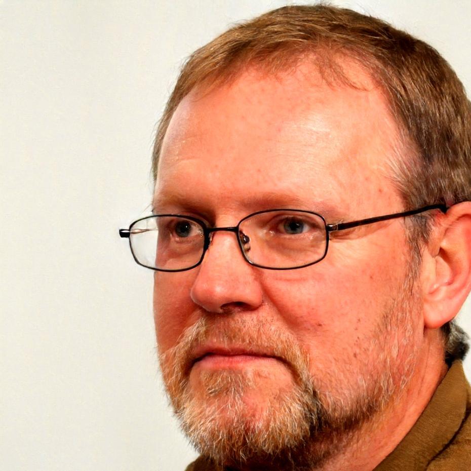 Portrait de Laurent Dufresne, conseiller en finances personnelles